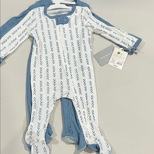 2 Baby Footed One-Piece Romper - Blue Arrow Print
